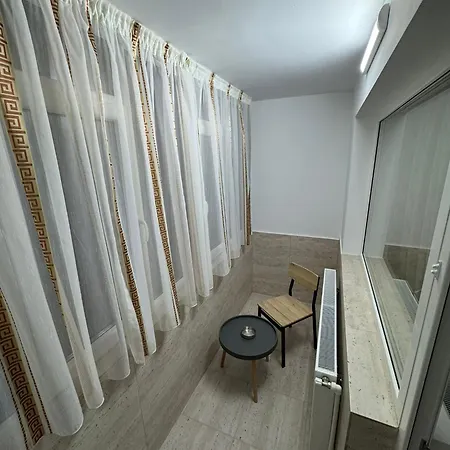 Apartment Elegant Si Confortabil, Complet Nou, 2 Camere, Zona Centrala *