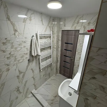 公寓 Elegant Si Confortabil, Complet Nou, 2 Camere, Zona Centrala 康斯坦察